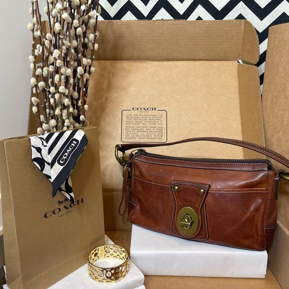 Vintage Coach Brown Leather Legacy Anniversary Bag F063-10326 w/ Brass Turnlock